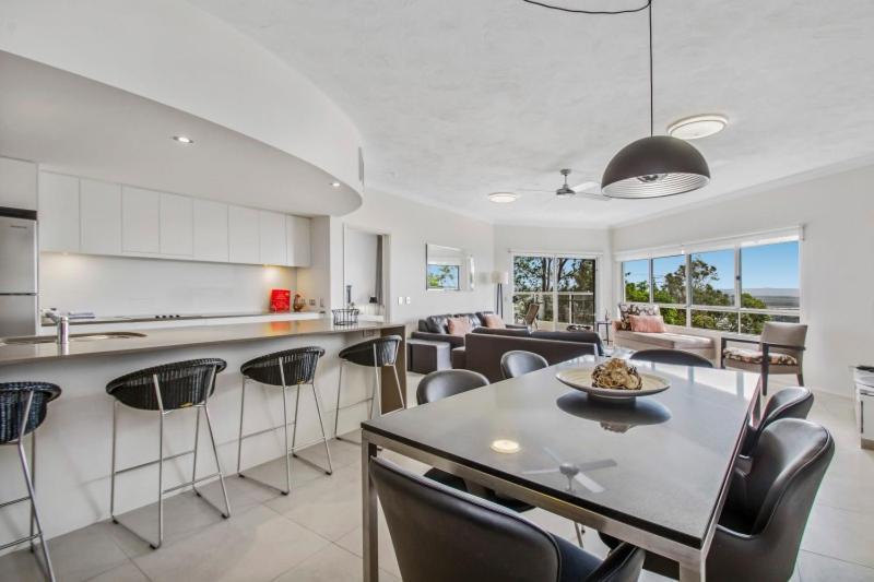 The Lookout Resort Noosa Exterior photo